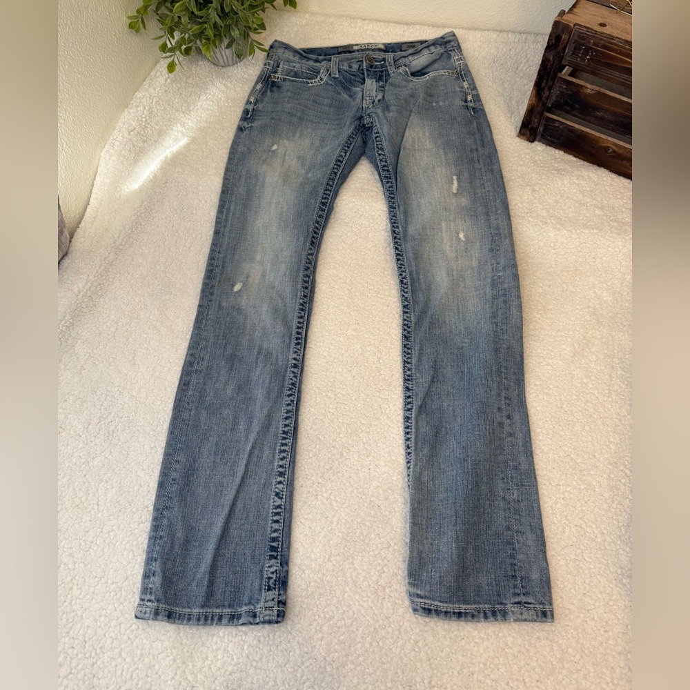 BKE Aaron distressed jeans 28R